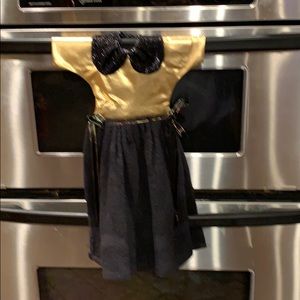Hand towel to dry y